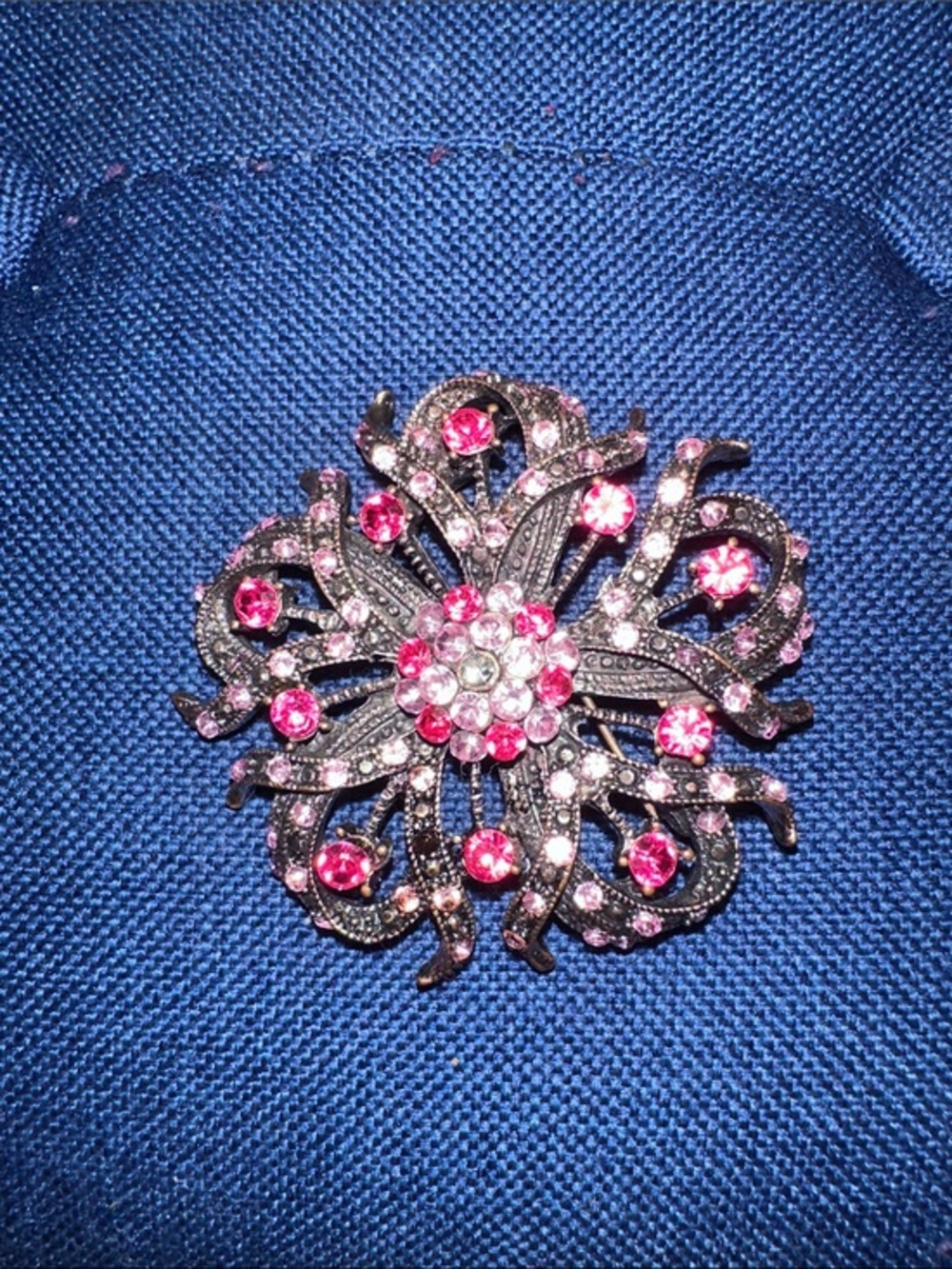 Women's Vintage-Style Pink Crystal Flower Brooch